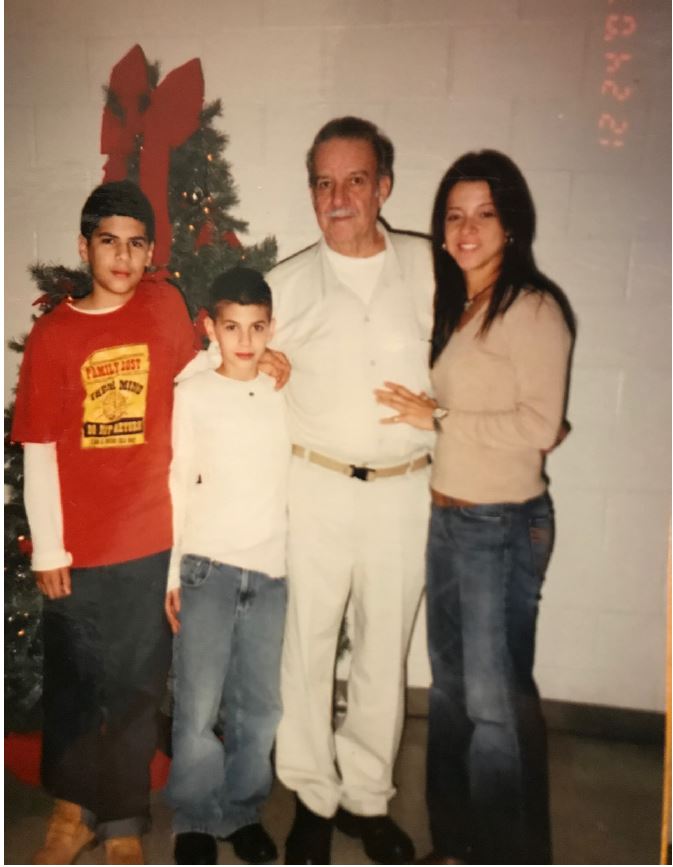 Photo of Luis Gonzalez with family